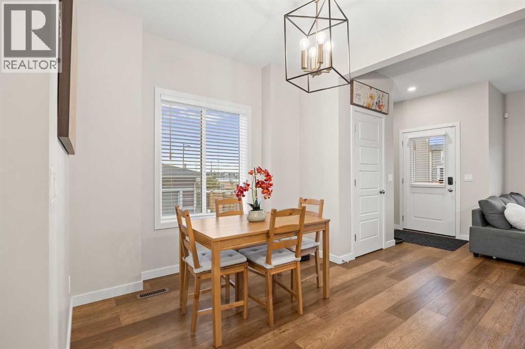 1027 Lanark Boulevard Se, Airdrie, AB - Indoor