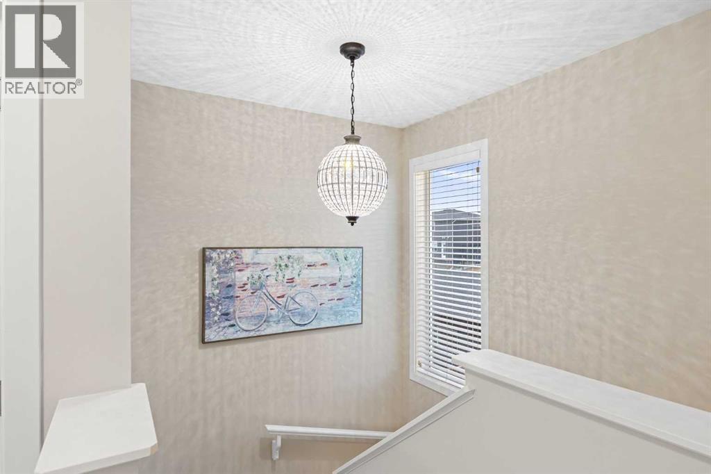 1027 Lanark Boulevard Se, Airdrie, AB - Indoor Photo Showing Other Room