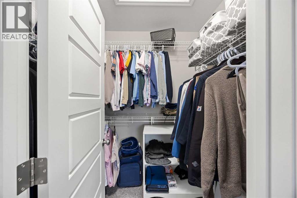 1027 Lanark Boulevard Se, Airdrie, AB - Indoor With Storage