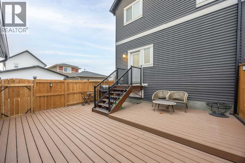 1027 Lanark Boulevard Se, Airdrie, AB - Outdoor With Deck Patio Veranda With Exterior