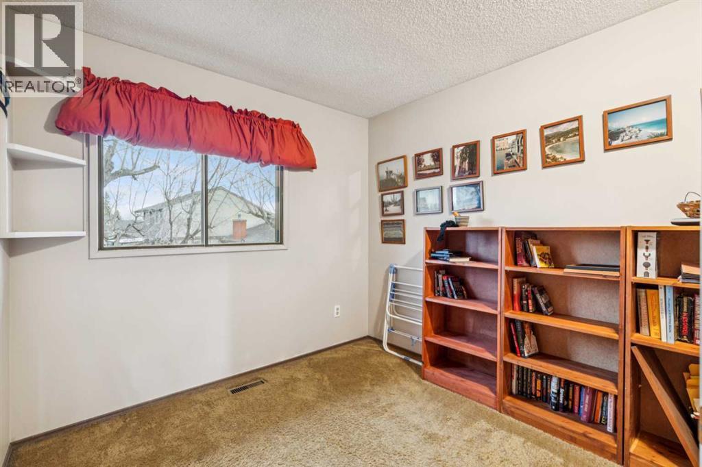 119 Whiteridge Place Ne, Calgary, AB - Indoor