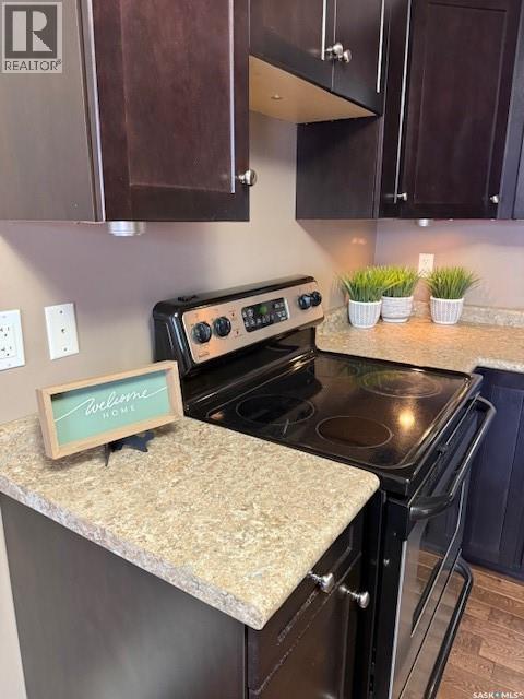 22 38 Spence Street, Regina, SK - Indoor Photo Showing Kitchen
