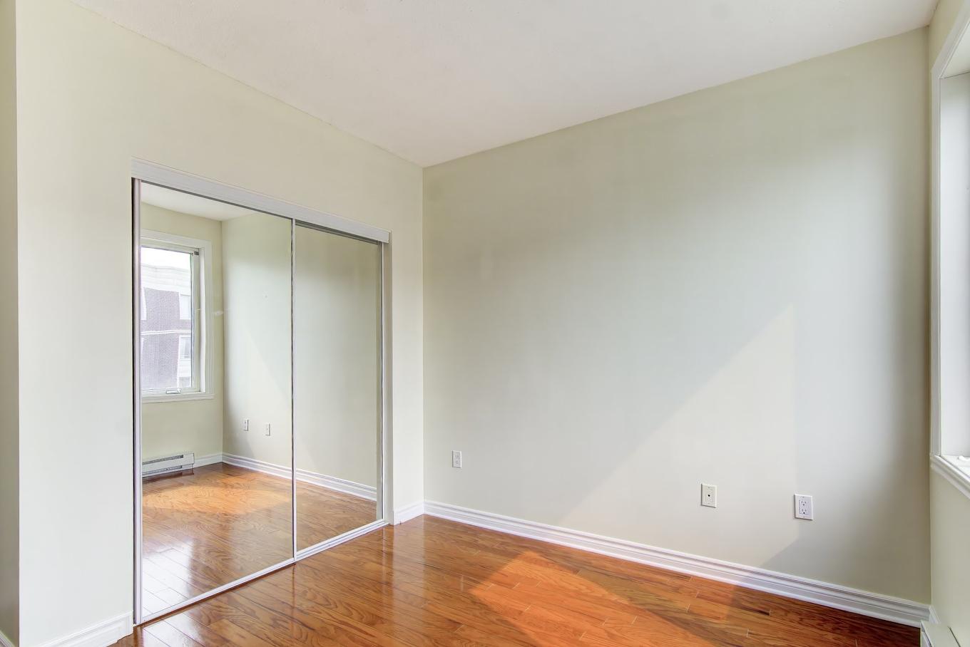 Bedroom - 505-1350 Rue Palerme, Brossard, QC - Indoor Photo Showing Other Room
