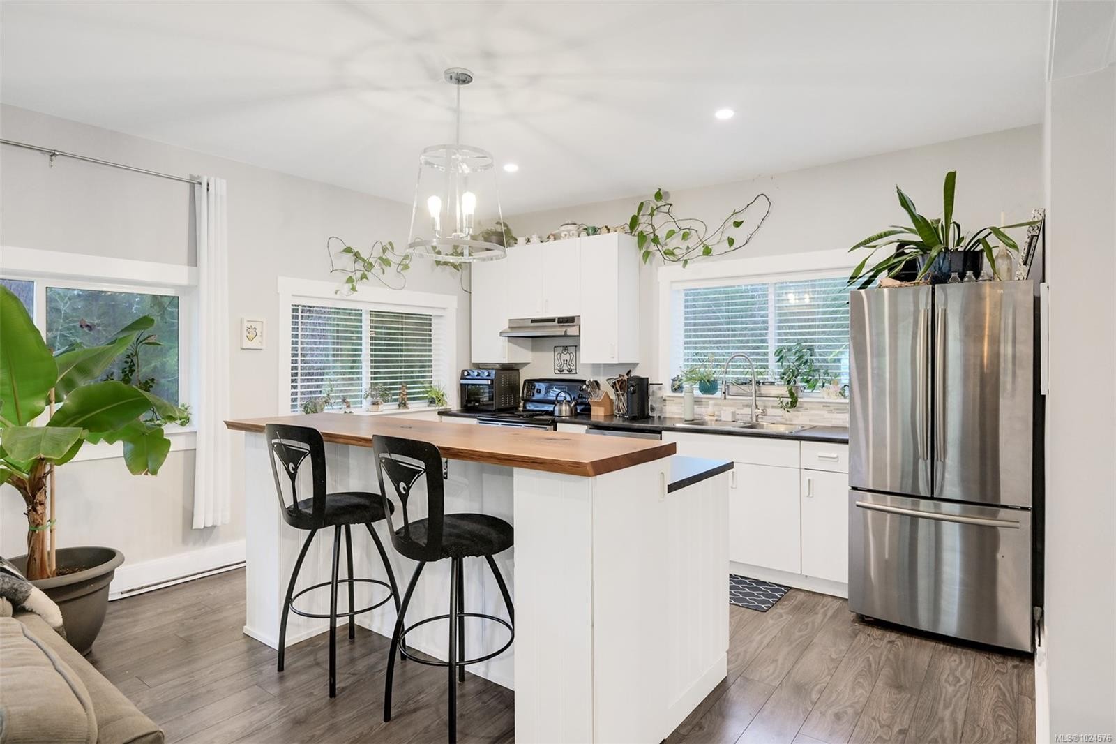 2035 Herd Rd, Duncan, BC