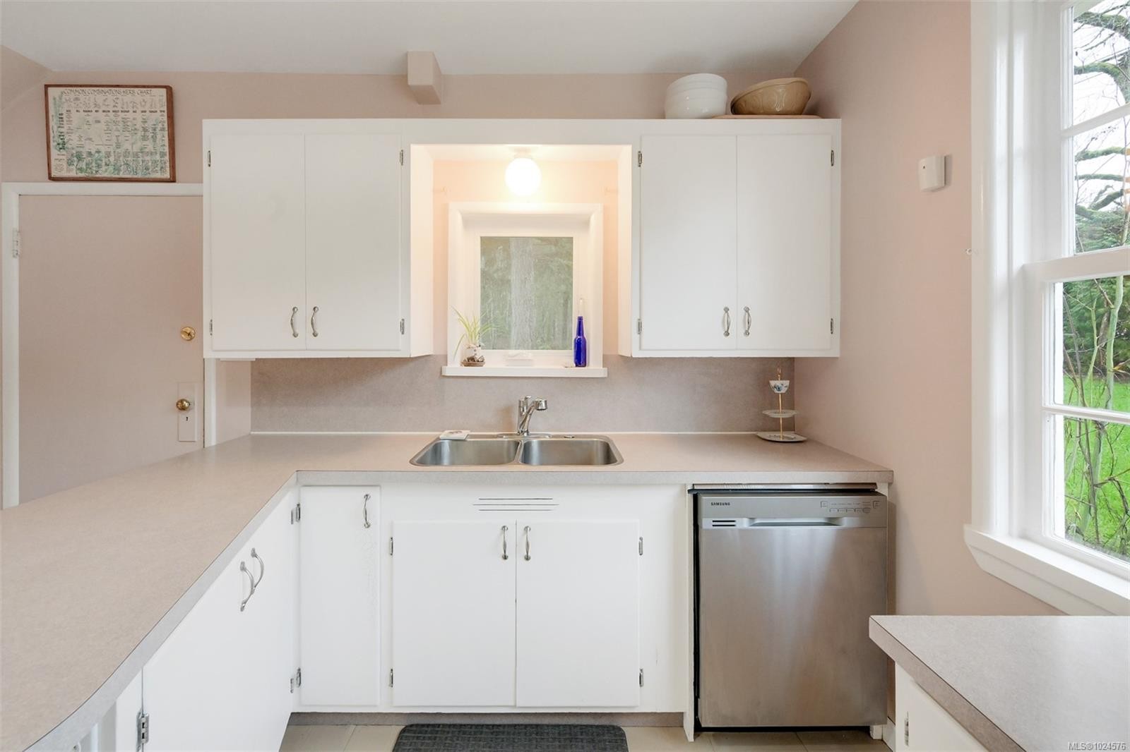 2035 Herd Rd, Duncan, BC