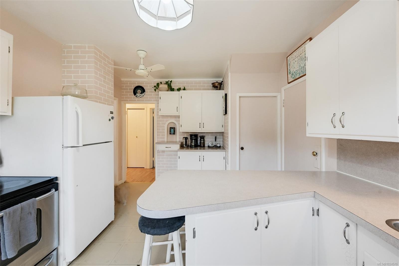 2035 Herd Rd, Duncan, BC