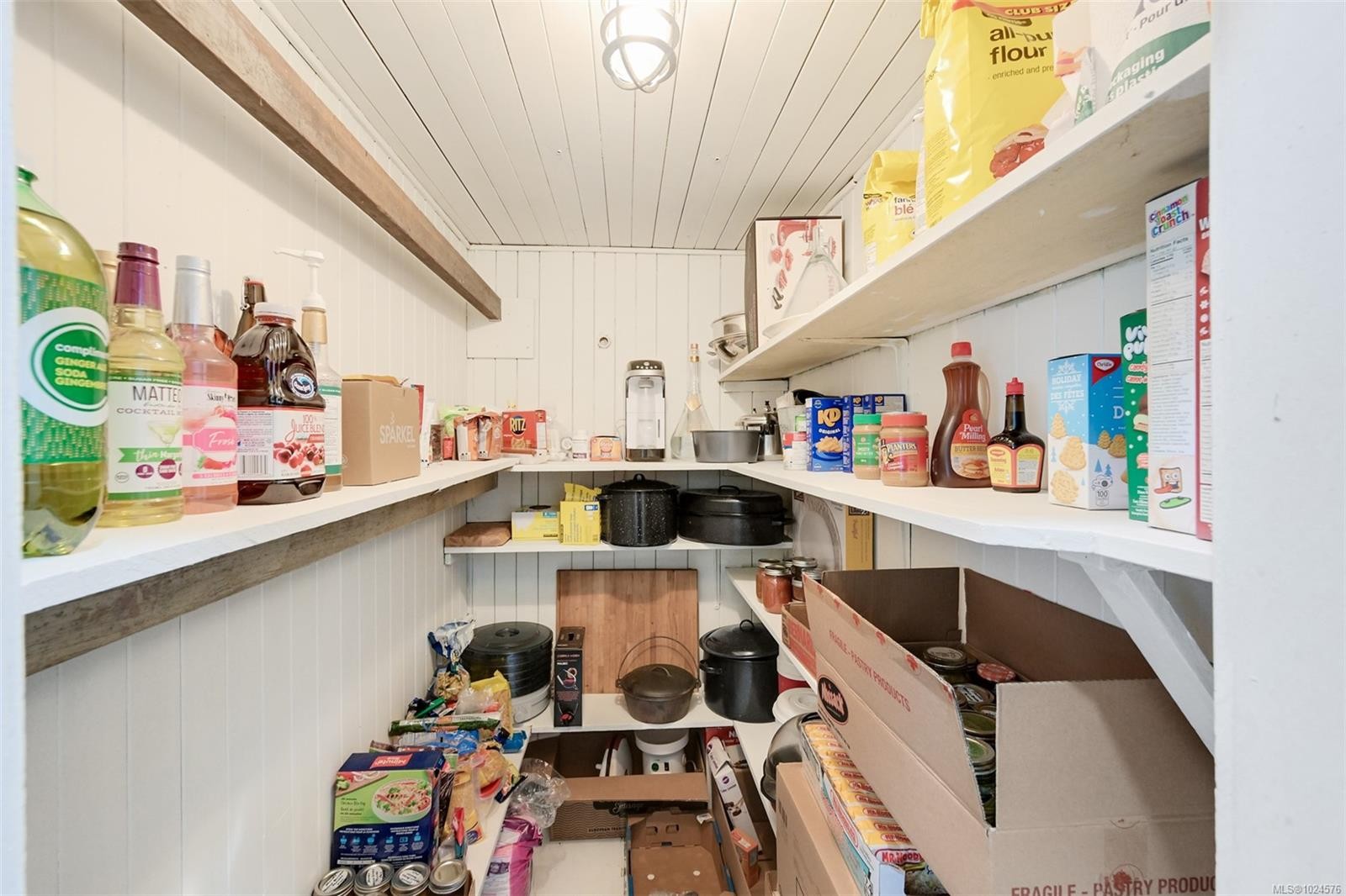 2035 Herd Rd, Duncan, BC