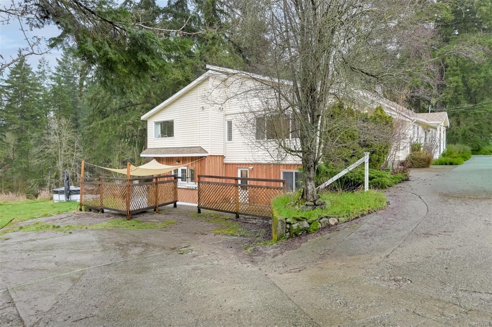 2035 Herd Rd, Duncan, BC