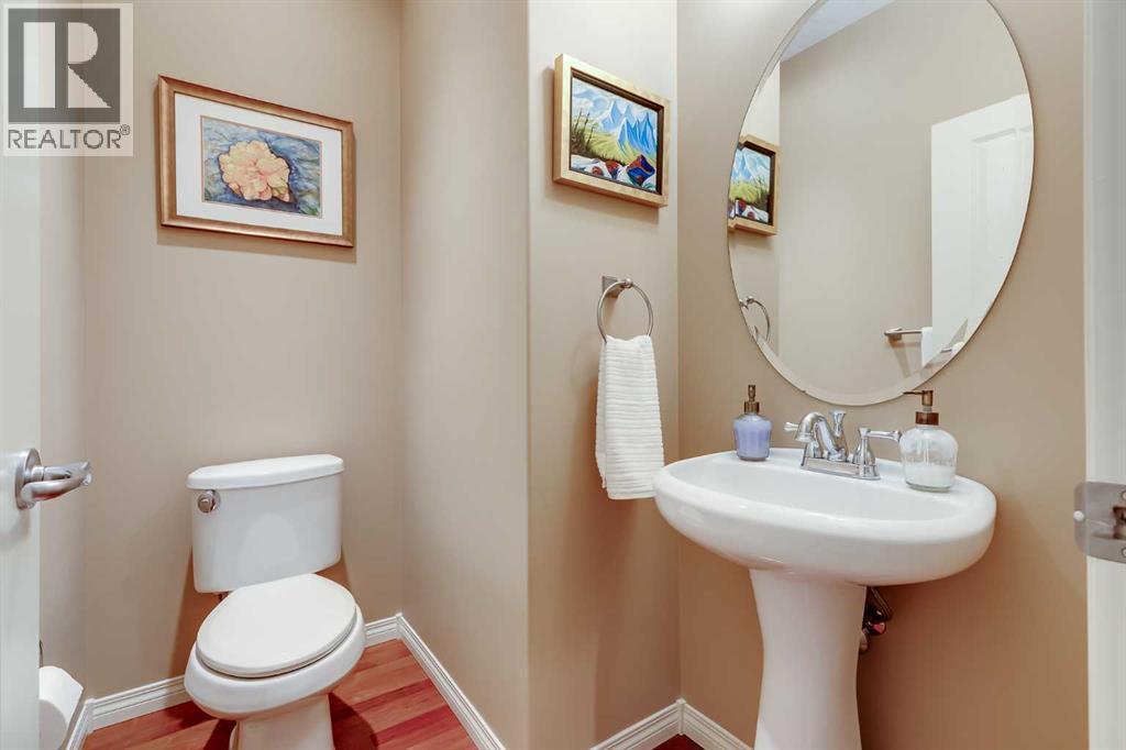 47 Tuscany Estates Close Nw, Calgary, AB - Indoor Photo Showing Bathroom