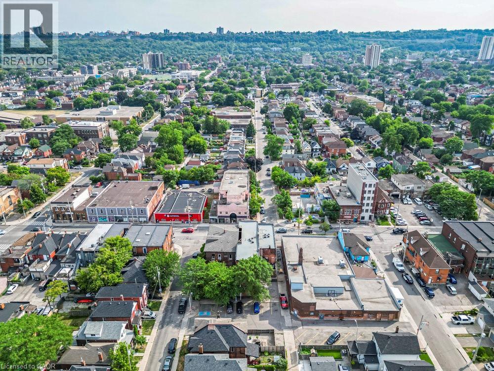 433 Barton Street E Unit# 202, Hamilton, ON - Outdoor With View