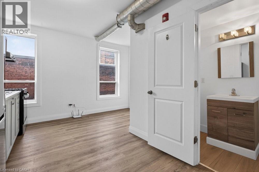 433 Barton Street E Unit# 202, Hamilton, ON - Indoor