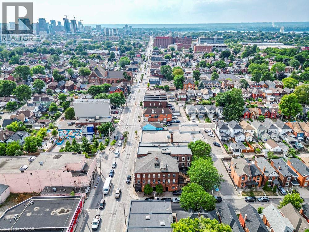 433 Barton Street E Unit# 202, Hamilton, ON - Outdoor With View