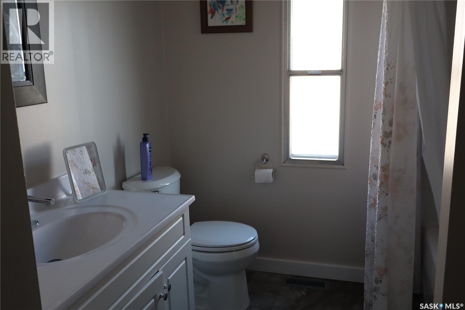 68 Sunrise Estates, Assiniboia, SK