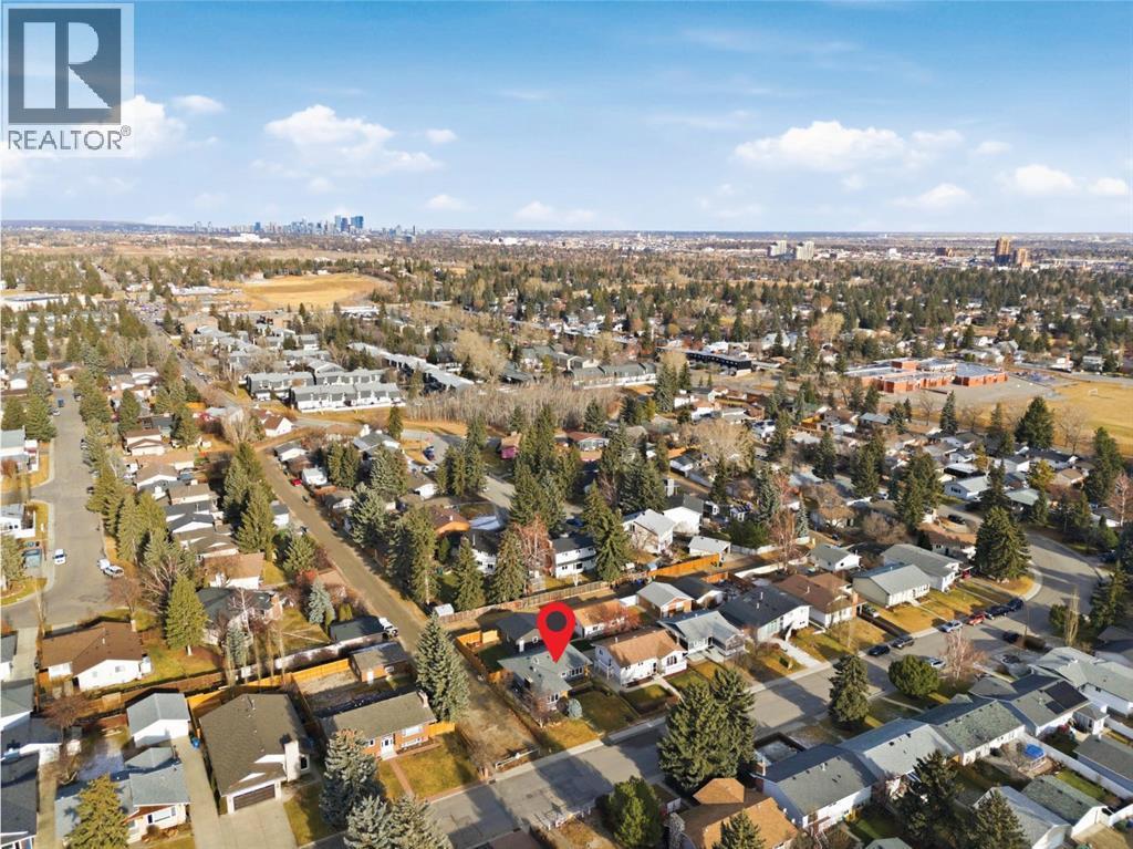 11039 Brae Road Sw, Calgary, AB - Outdoor With View