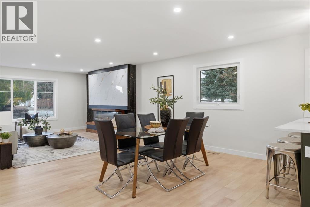 11039 Brae Road Sw, Calgary, AB - Indoor Photo Showing Dining Room