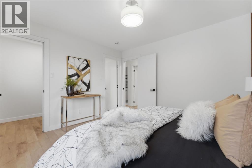 11039 Brae Road Sw, Calgary, AB - Indoor Photo Showing Bedroom