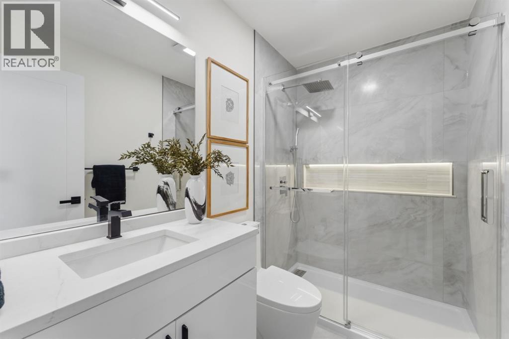 11039 Brae Road Sw, Calgary, AB - Indoor Photo Showing Bathroom