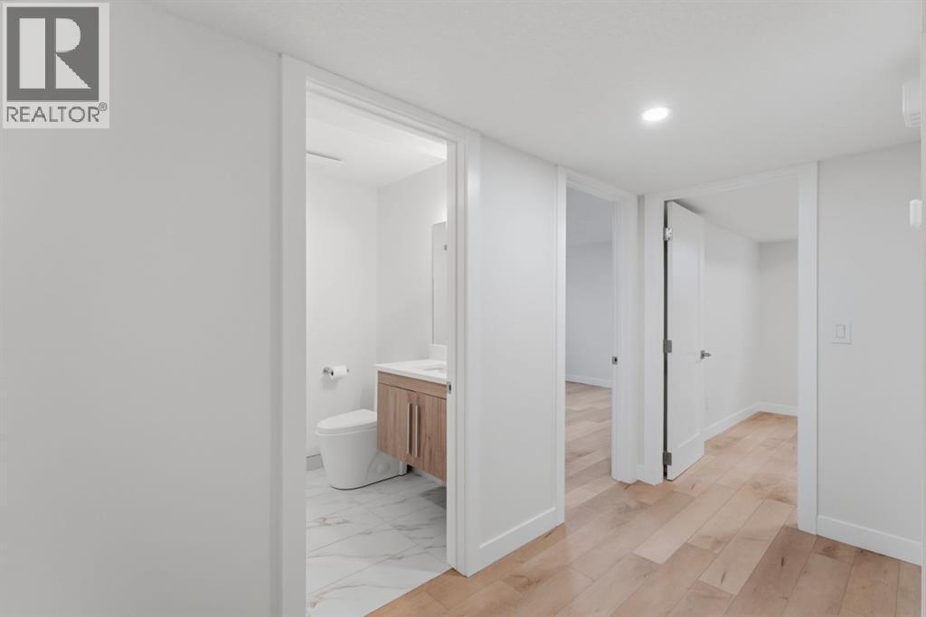 11039 Brae Road Sw, Calgary, AB - Indoor Photo Showing Other Room