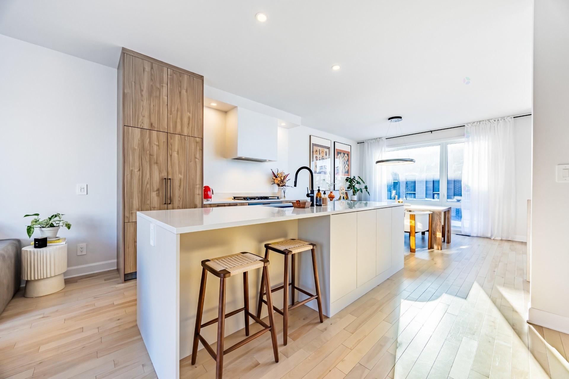 Cuisine - 111 Av. Des Chênes, Candiac, QC - Indoor Photo Showing Kitchen With Upgraded Kitchen