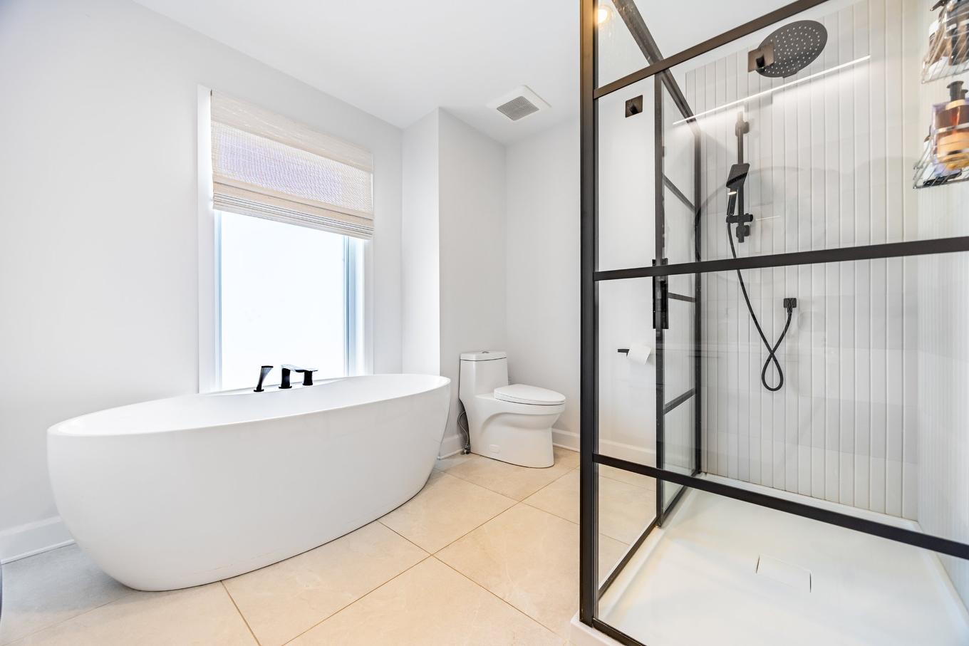 Salle de bains - 111 Av. Des Chênes, Candiac, QC