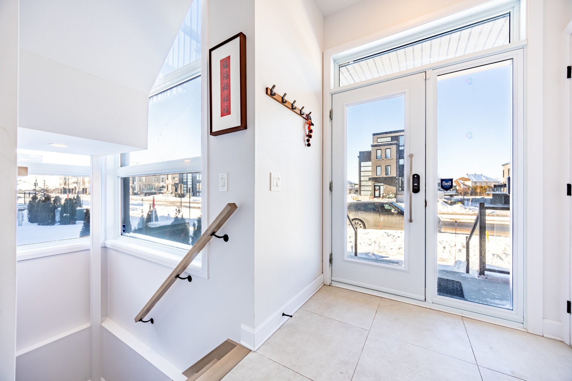 Hall d'entrée/Vestibule - 111 Av. Des Chênes, Candiac, QC - Indoor Photo Showing Other Room