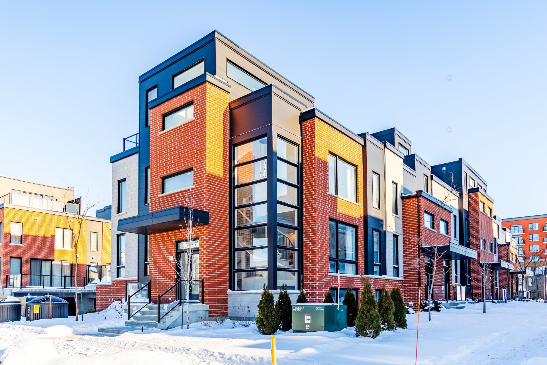 Façade - 111 Av. Des Chênes, Candiac, QC - Outdoor With Facade