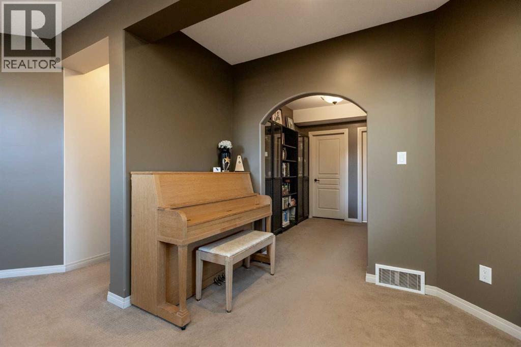 6371 Cedar Way, Innisfail, AB - Indoor Photo Showing Other Room