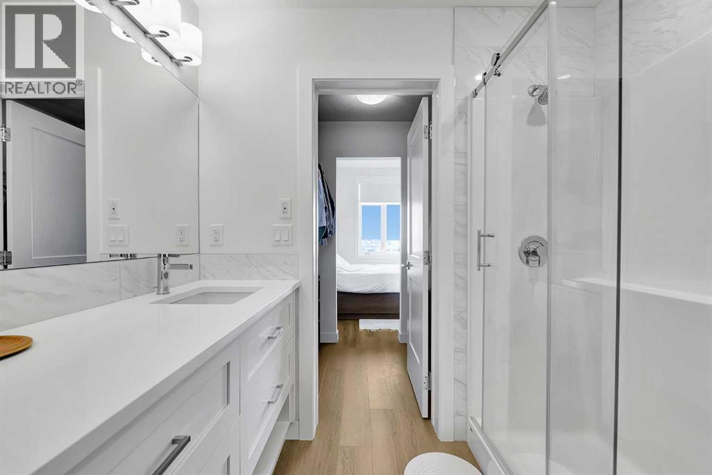 2216, 200 Seton Circle Se, Calgary, AB - Indoor Photo Showing Bathroom