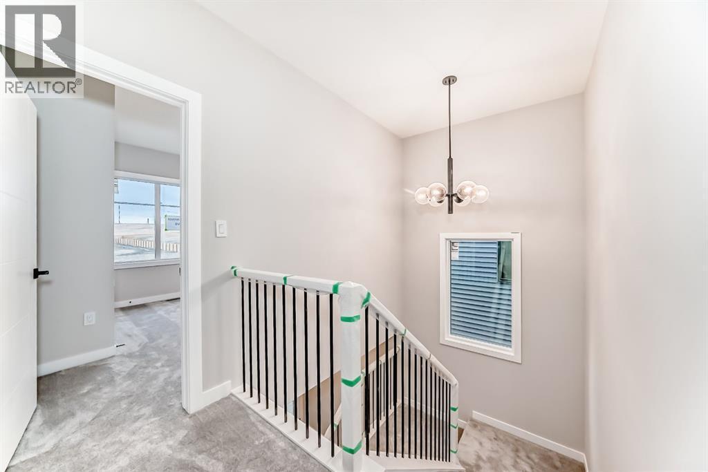 508 Heritage Boulevard, Cochrane, AB - Indoor Photo Showing Other Room