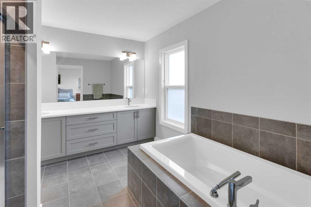 287 Rivercrest Boulevard, Cochrane, AB - Indoor Photo Showing Bathroom