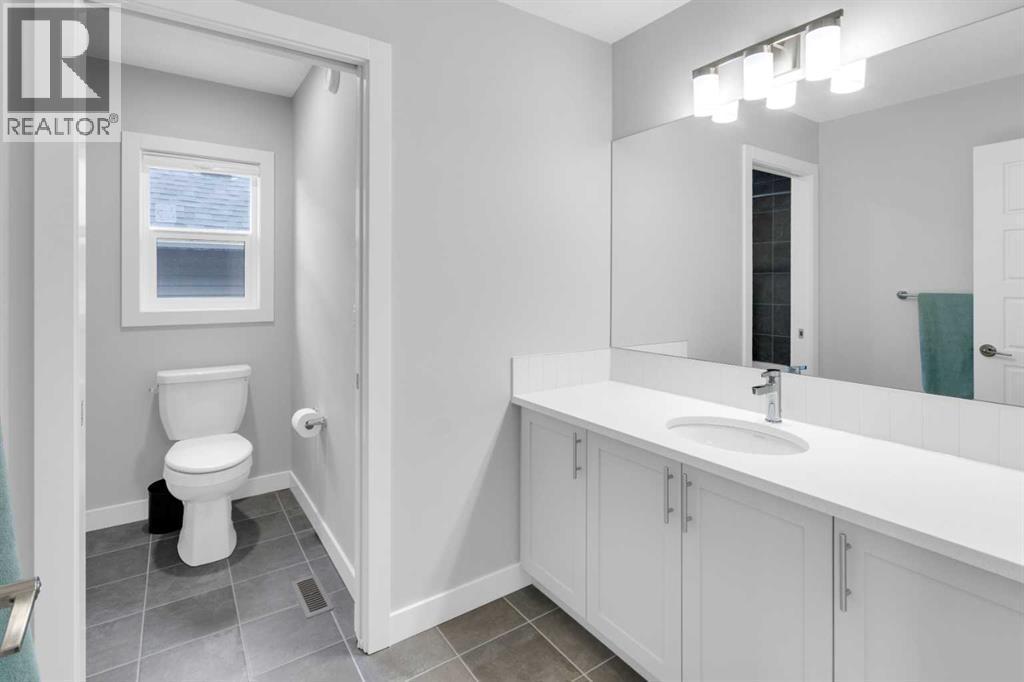 287 Rivercrest Boulevard, Cochrane, AB - Indoor Photo Showing Bathroom