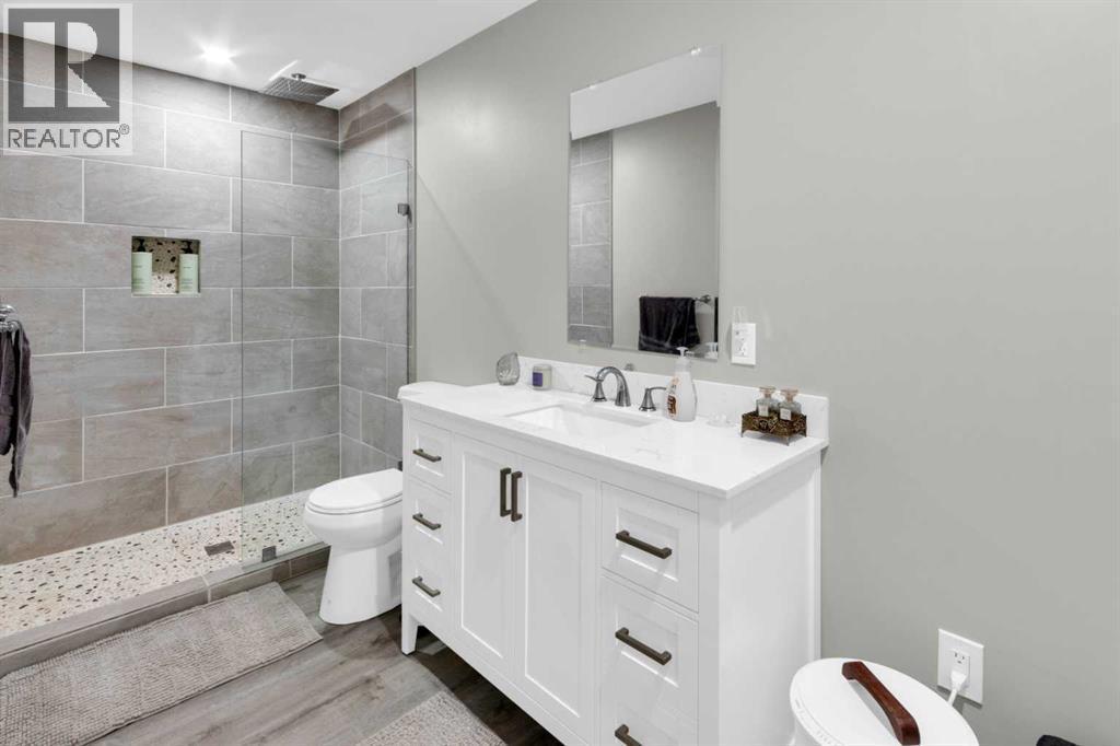 287 Rivercrest Boulevard, Cochrane, AB - Indoor Photo Showing Bathroom
