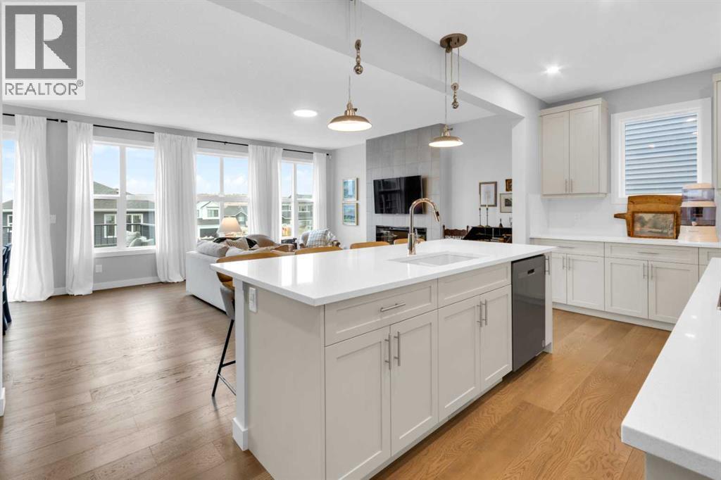 287 Rivercrest Boulevard, Cochrane, AB - Indoor Photo Showing Kitchen