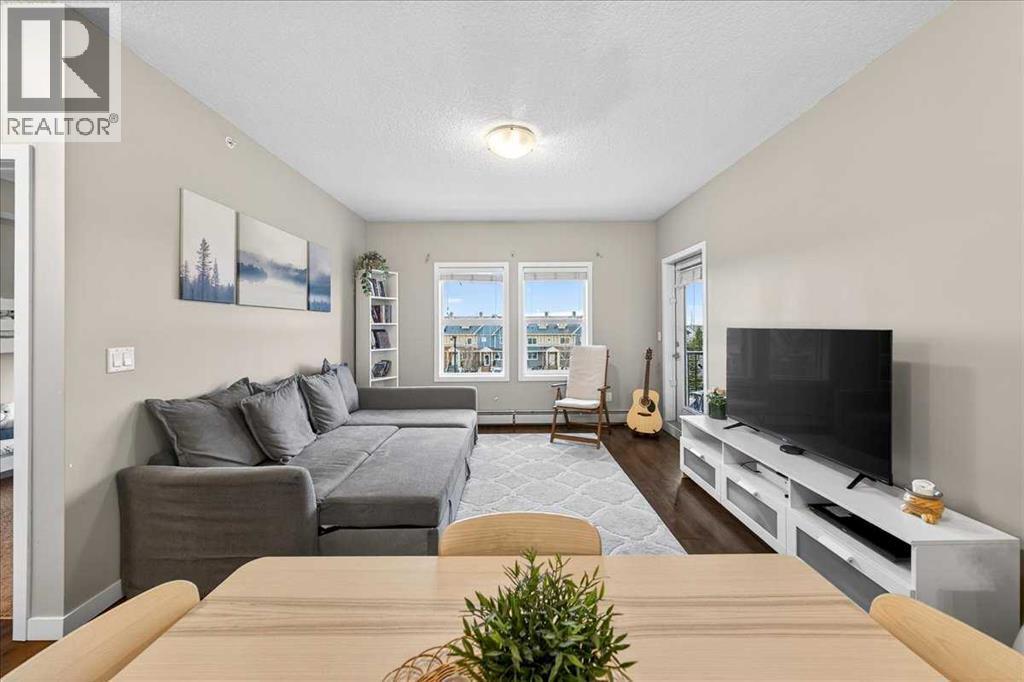 302, 200 Cranfield Common Se, Calgary, AB - Indoor Photo Showing Living Room