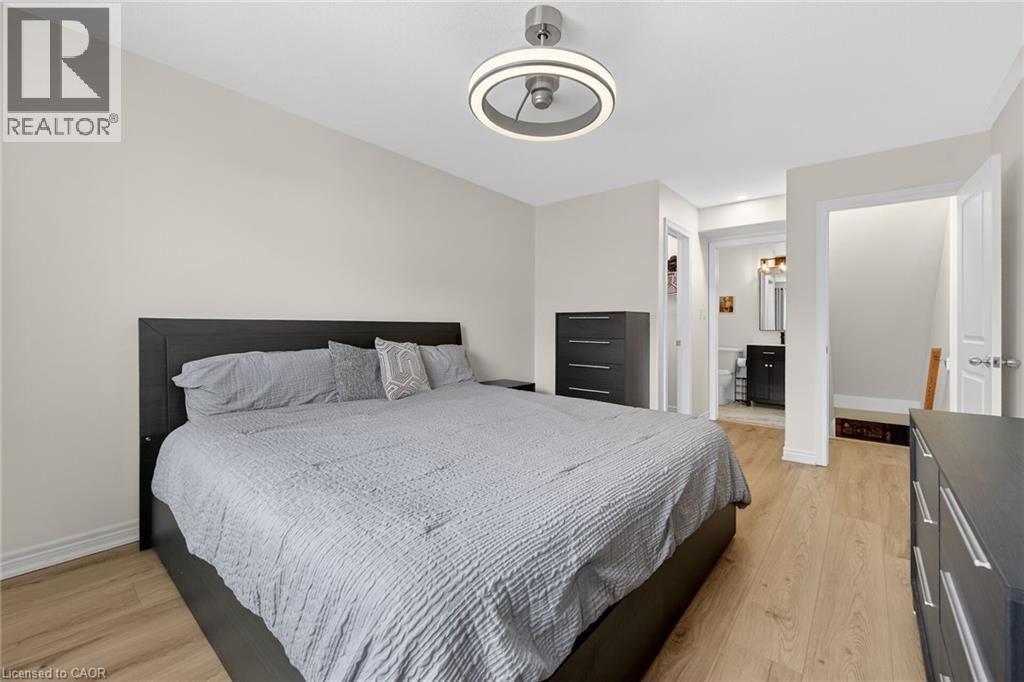 9 Chicory Crescent, St. Catharines, ON - Indoor Photo Showing Bedroom