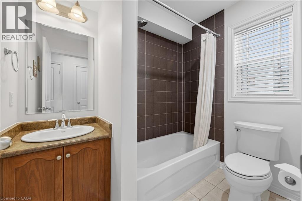 9 Chicory Crescent, St. Catharines, ON - Indoor Photo Showing Bathroom