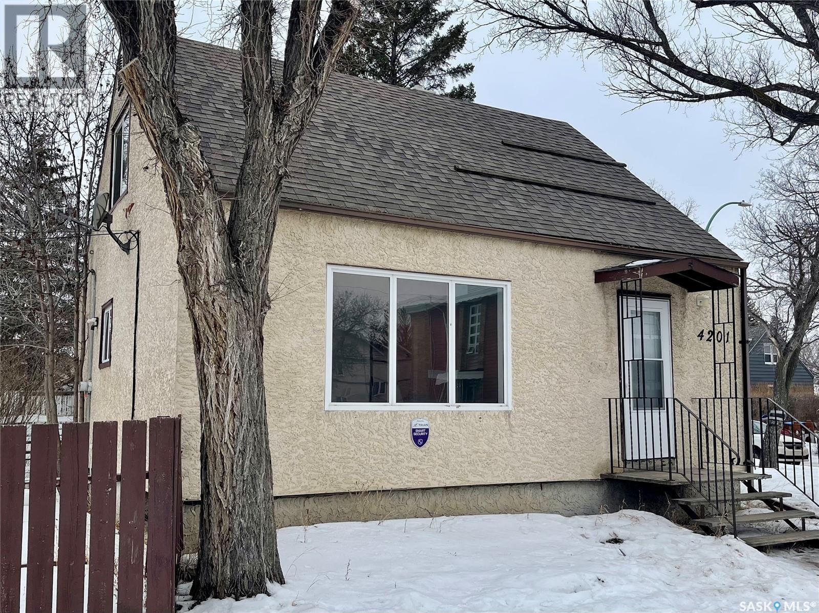 4201 6Th Avenue, Regina, SK - Outdoor