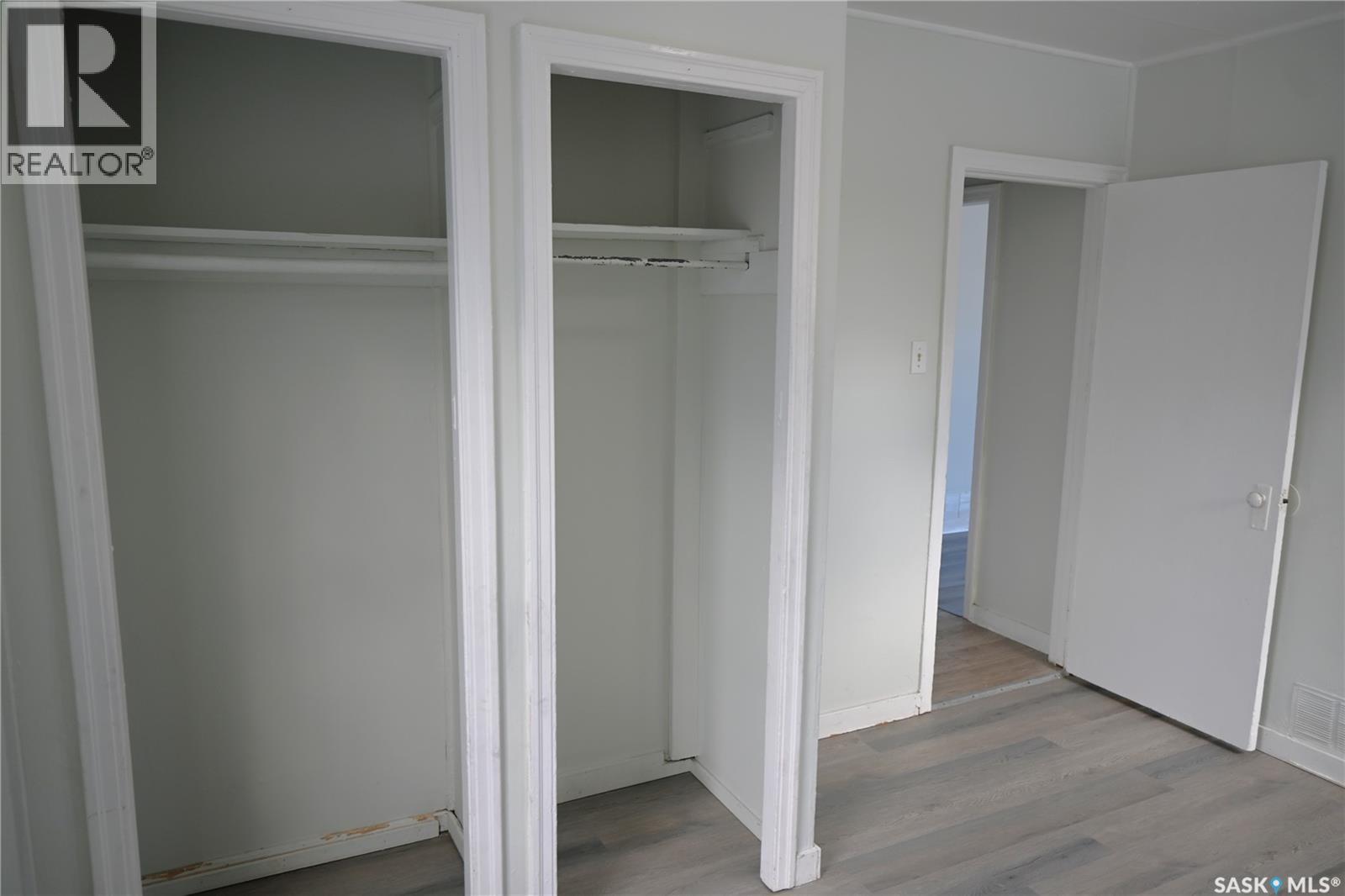 4201 6Th Avenue, Regina, SK - Indoor Photo Showing Other Room