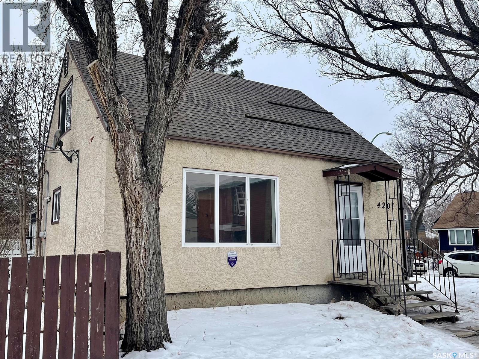 4201 6Th Avenue, Regina, SK - Outdoor