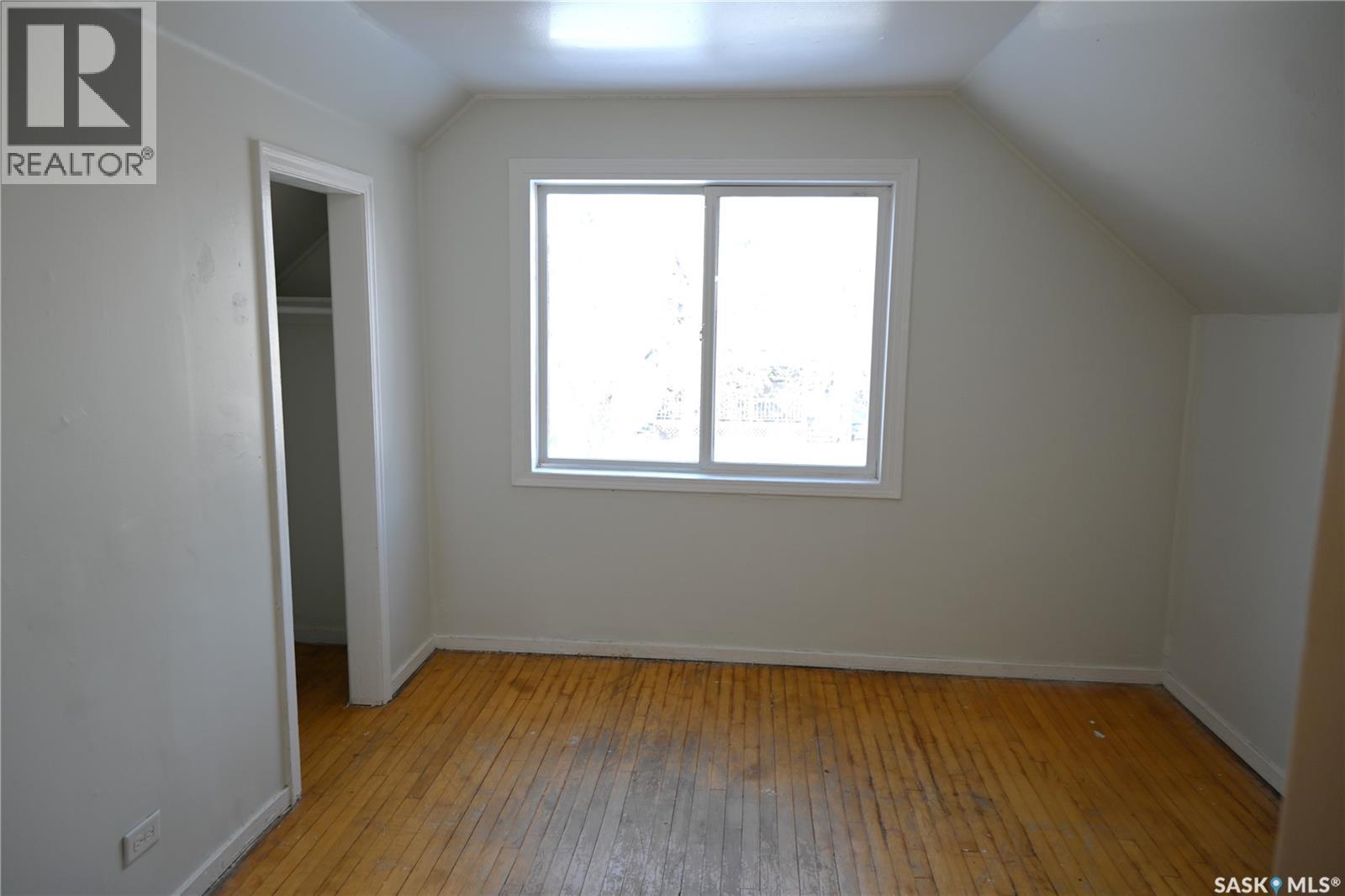4201 6Th Avenue, Regina, SK - Indoor Photo Showing Other Room