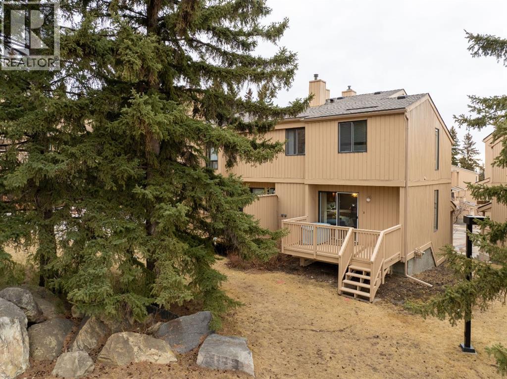 9, 225 Berwick Drive Nw, Calgary, AB - Outdoor