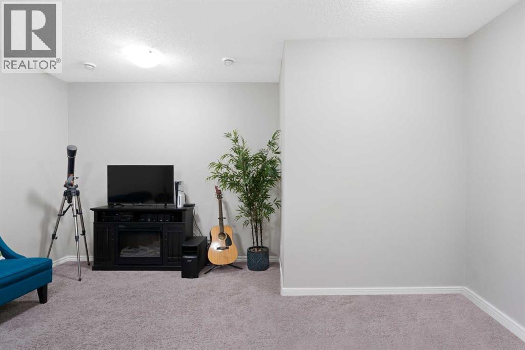 1529 Legacy Circle Se, Calgary, AB - Indoor Photo Showing Other Room