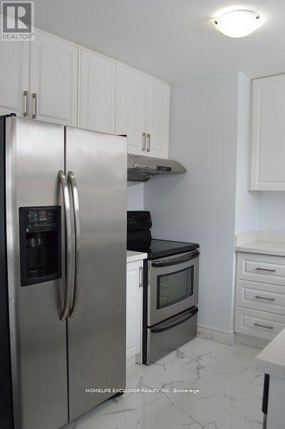 Main Upper - 3 Strode Drive, Toronto, ON - Indoor Photo Showing Kitchen