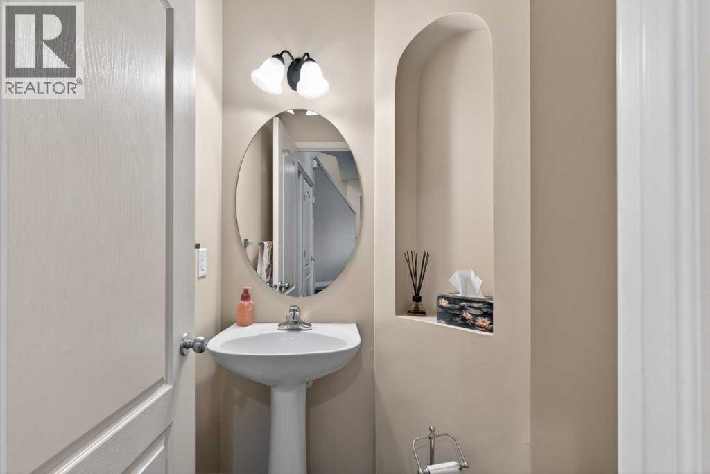 2 Piece Bath Main - 627 Auburn Bay Heights Se, Calgary, AB - Indoor Photo Showing Bathroom