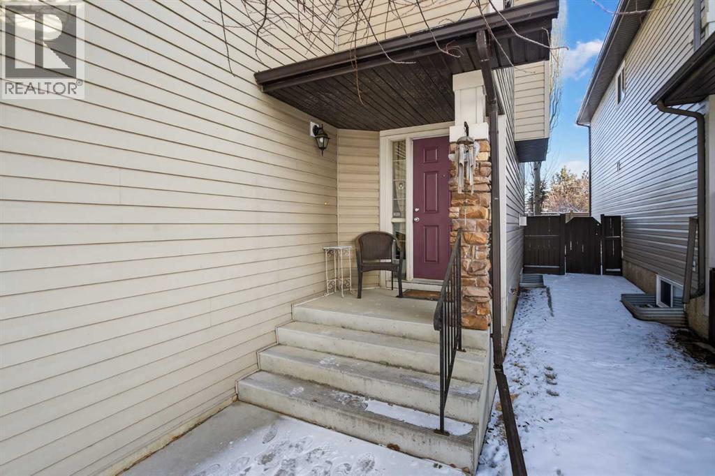Front Entry - 627 Auburn Bay Heights Se, Calgary, AB - Outdoor With Exterior