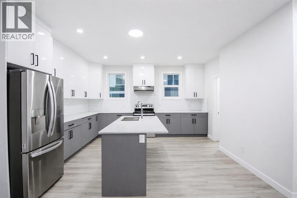 113 Corner Meadows Square Ne, Calgary, AB - Indoor Photo Showing Kitchen With Upgraded Kitchen