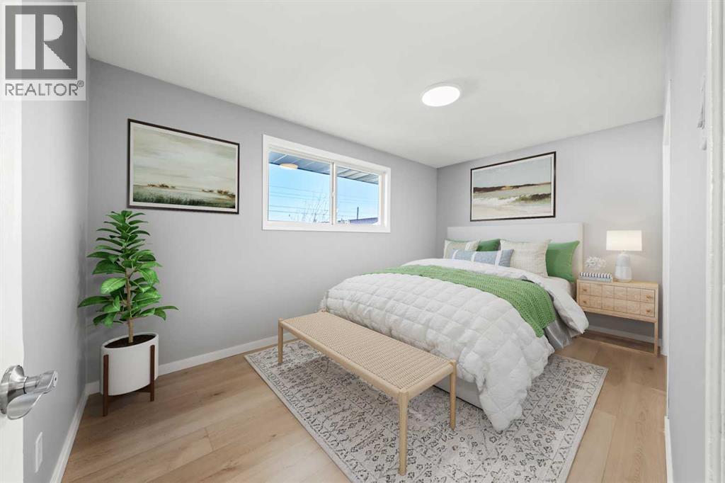 4520 Greenview Drive Ne, Calgary, AB - Indoor Photo Showing Bedroom