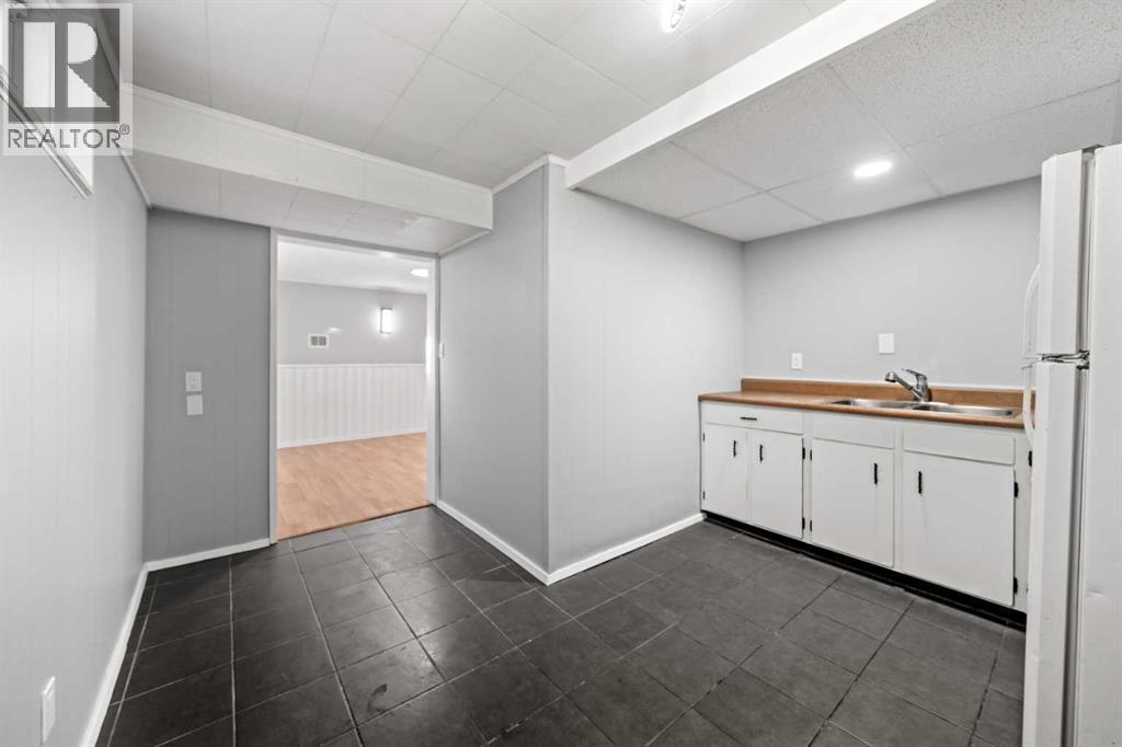 4520 Greenview Drive Ne, Calgary, AB - Indoor