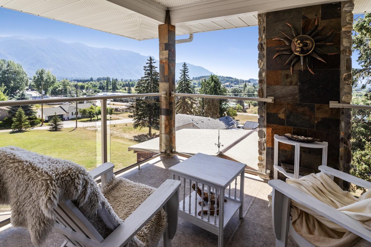 209 27Th Avenue, Erickson, BC - Outdoor With Exterior