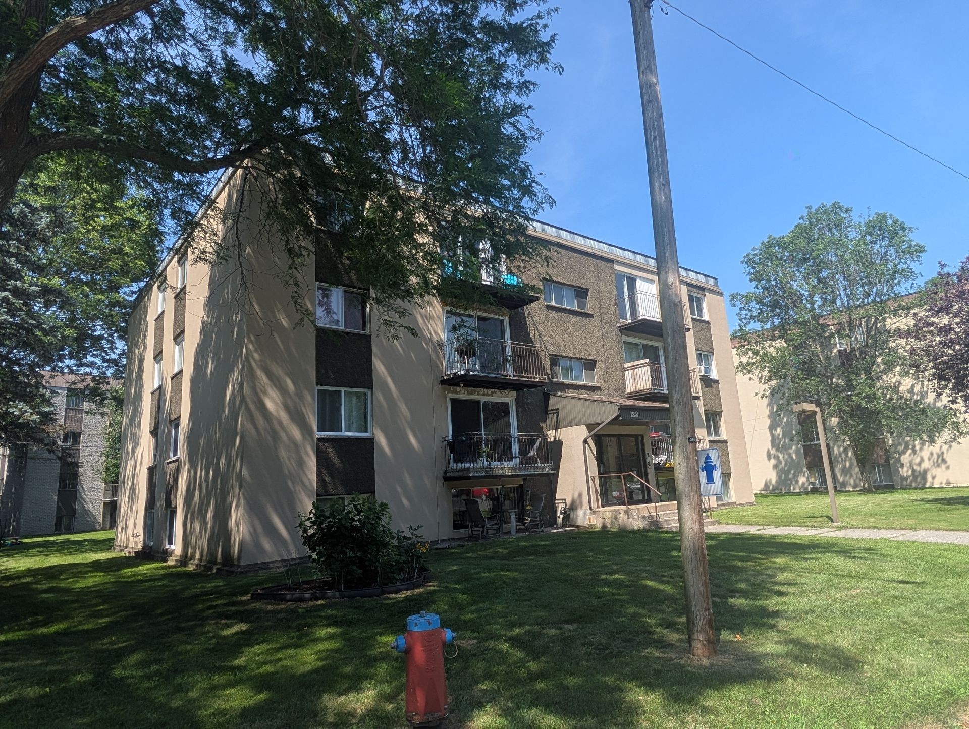 Front of Structure - 122 Rue Orléans, Cowansville, QC - Outdoor